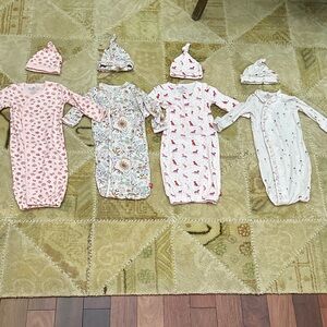 Magnetic me gown Pajamas 4 Sets with hats- NB-3M (5-12 Ib)